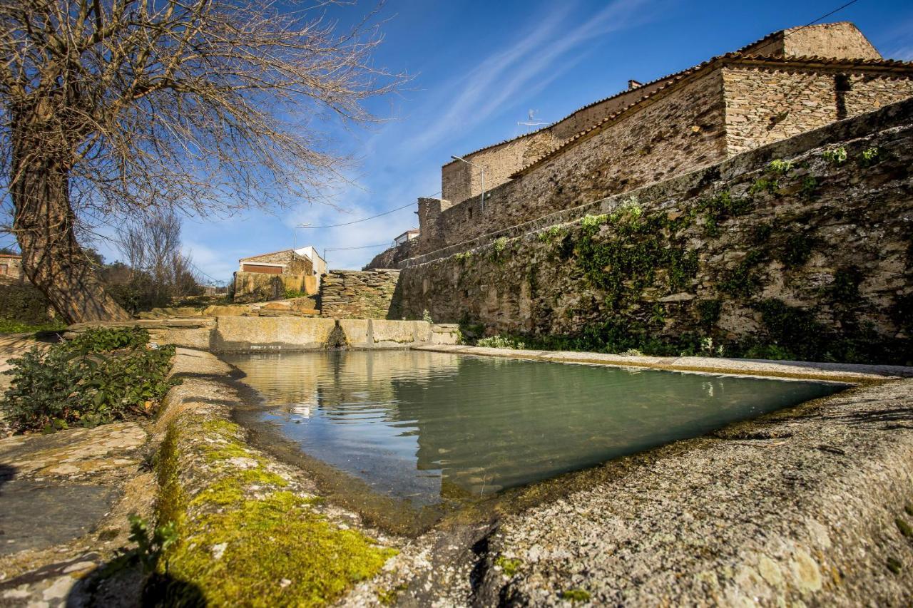 El Hogar Del Herrero Ahigal de los Aceiteros 外观 照片